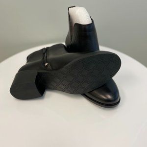 NEW Vionic Hope Clara Boots